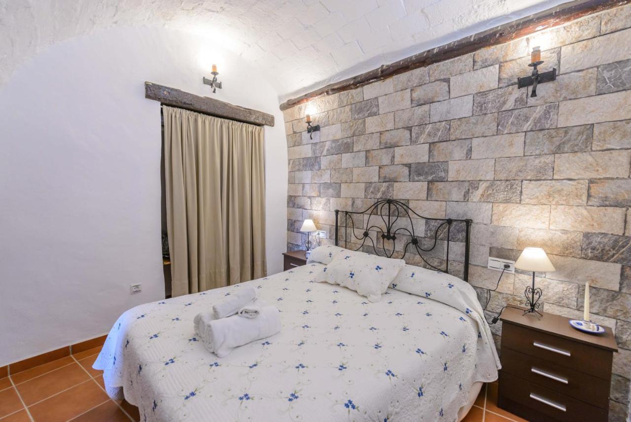 Holiday Home El Pilarillo Piscina Compartida Alcaucín Exteriör bild