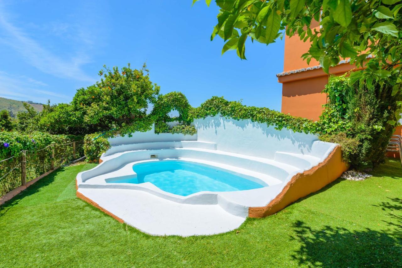 Holiday Home El Pilarillo Piscina Compartida Alcaucín Exteriör bild