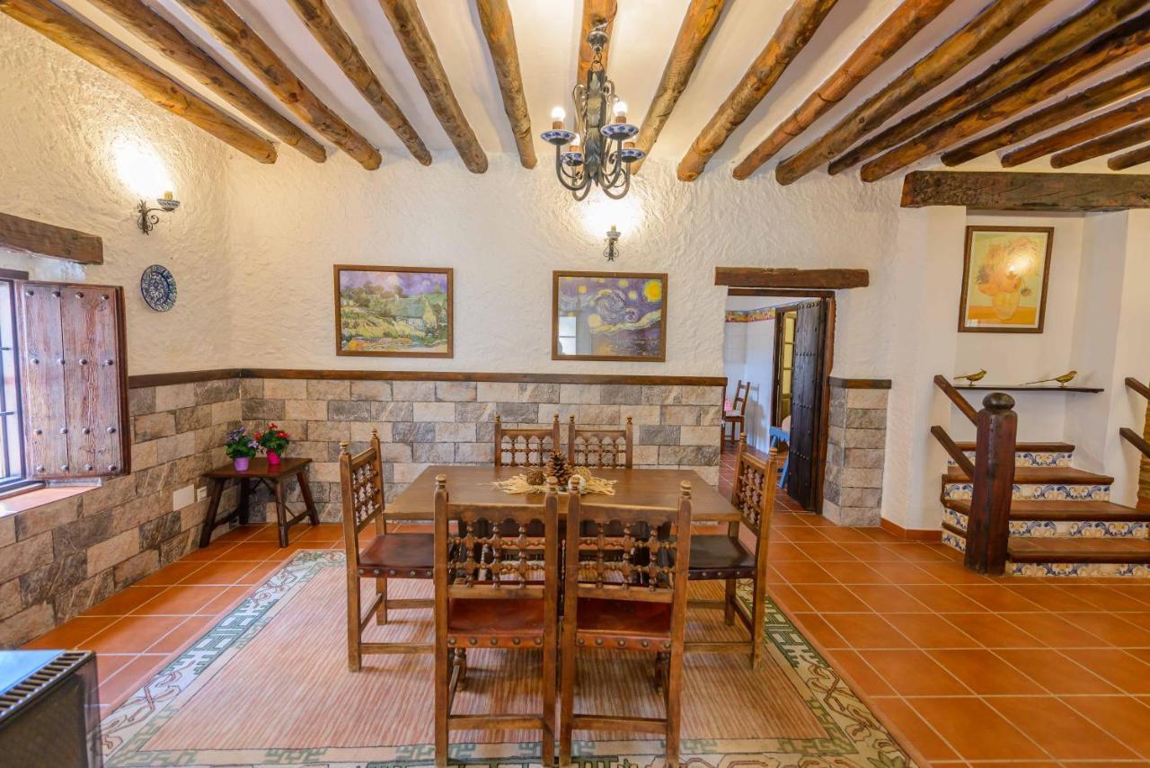 Holiday Home El Pilarillo Piscina Compartida Alcaucín Exteriör bild