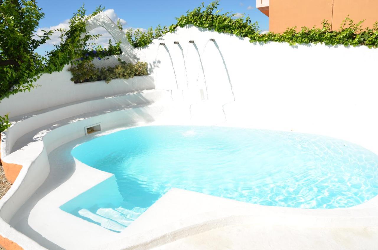 Holiday Home El Pilarillo Piscina Compartida Alcaucín Exteriör bild