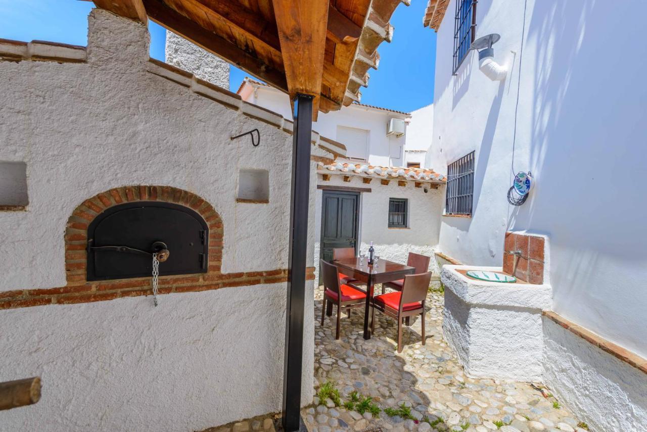 Holiday Home El Pilarillo Piscina Compartida Alcaucín Exteriör bild