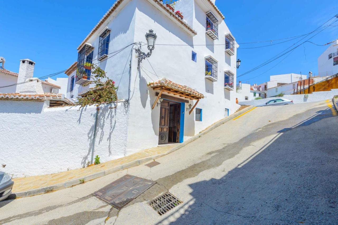 Holiday Home El Pilarillo Piscina Compartida Alcaucín Exteriör bild